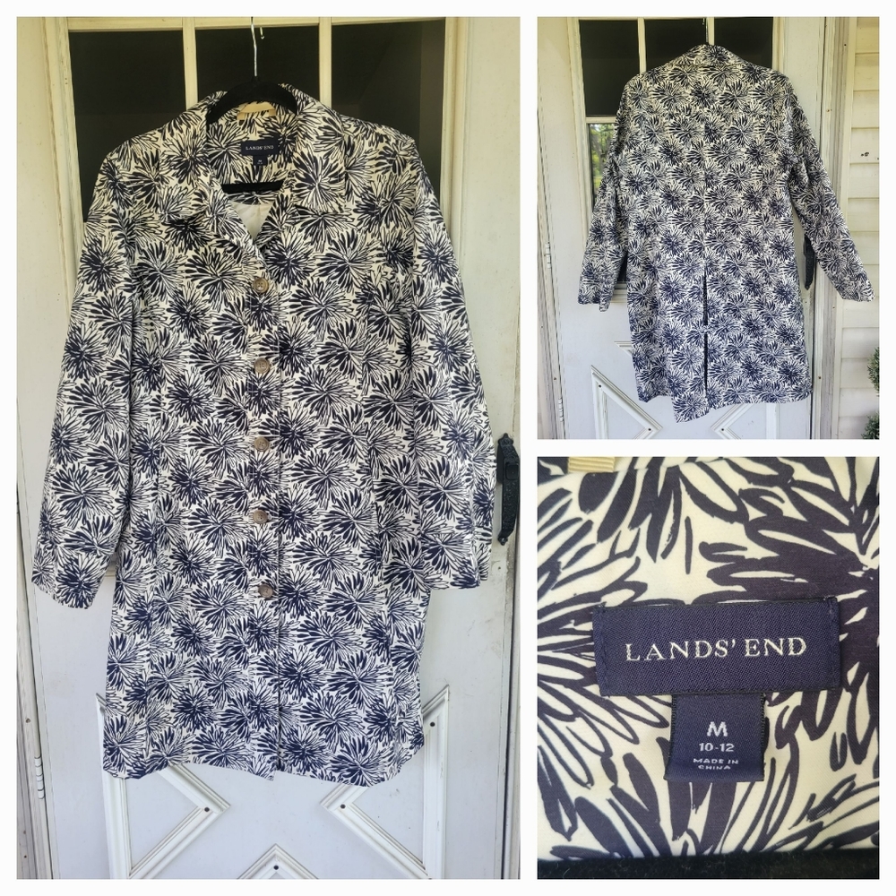 Black & white floral raincoat jacket button up pockets lined Medium
